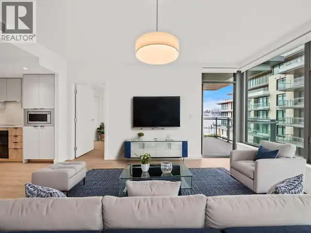 425 755 HARBOURSIDE DRIVE North Vancouver, British Columbia in Long Term Rentals in North Shore - Image 2