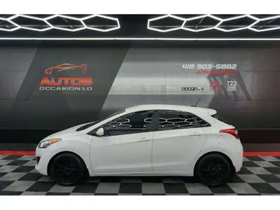 HYUNDAI ELANTRA GT GL 2013 HATCHBACK ÉDITION GL 4 CYLINDRES 1.8 LITRES ** FULL ÉQUIPÉ MAGS SIÈGES CH...