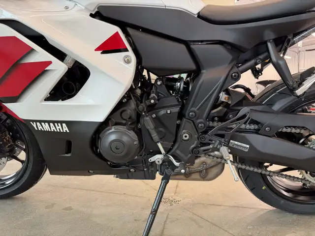 2026 Yamaha YZF-R7 70th Anniversary Edition in Street, Cruisers & Choppers in Winnipeg - Image 19