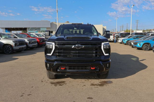 2025 Chevrolet Silverado 2500HD LT in Cars & Trucks in Edmonton - Image 3