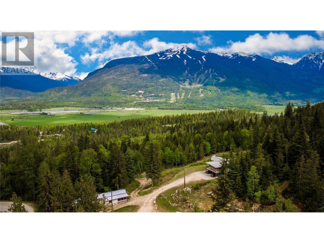2180 Clough Road Revelstoke, British Columbia in Houses for Sale in Revelstoke - Image 3