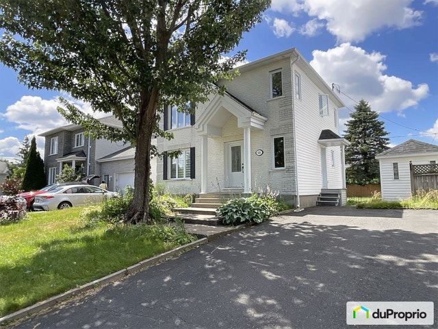 $549,000 - 2 Storey for sale in St-Jean-Chrysostome — photo 1