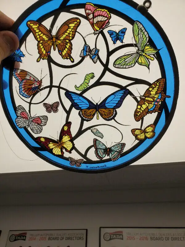 BUTTERFLIES STAINED GLASS in Arts & Collectibles in Markham / York Region - Image 3