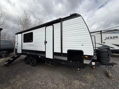 Welcome to Rock Island RV WEBSITE LINK ---- https://www.keystonerv.com/product/hideout/comfort-trave...