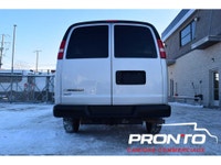 12 Passagers // Attache remorque // Cruise // Camera de recul // Modèle Allonger Superbe condition /... (image 7)