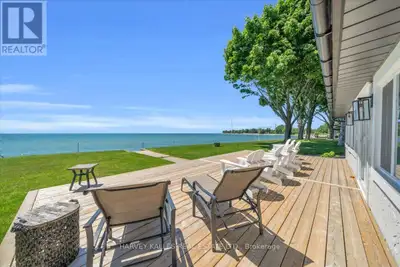 One of the biggest waterfront private residences on Lake Erie. You have four waterfront lots totalin...