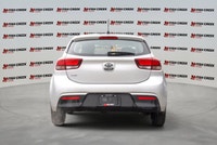 Seeking a vehicle that masterfully balances fuel economy with everyday versatility? This 2019 Kia Ri... (image 3)
