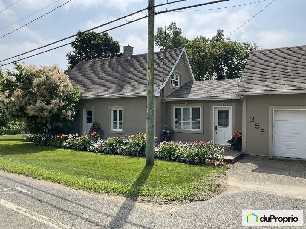 $580,000 - 1 1/2 Storey for sale in Champlain — photo 2