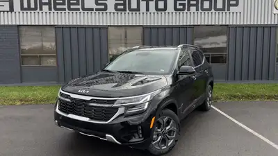 Listed here is the 2025 Kia Seltos, EX, AWD. This vehicle is powered by a 2.0L 4cyl engine. This veh...