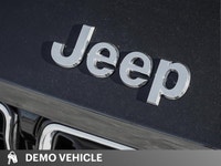 This Jeep Grand Cherokee delivers a Regular Unleaded V-6 3.6 L/220 engine powering this Automatic tr... (image 8)