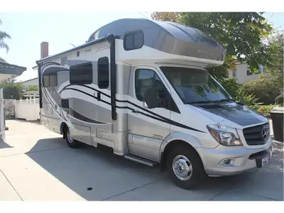 2016 Winnebago View 24J – Diesel Gen & Great History Clean Carfax Great Service Records Only 43,202...