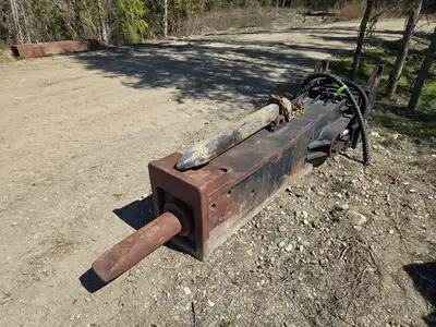 This item(s) are selling by Online Timed Auction R.J. Schunter Contracting Ltd. Complete Dispersal A...