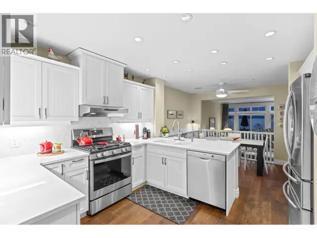 6 BEACH DRIVE West Vancouver, British Columbia in Condos for Sale in Sunshine Coast - Image 15