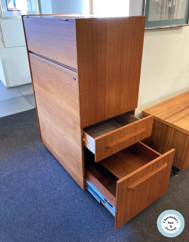 MCM TEAK DROP FRONT DESK W/SIDE DRAWERS & CUPBOARD AT CHARMAINE in Desks in Victoria - Image 4