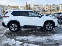 Crowfoot Hyundai, AMVIC Licensed Dealer Mileage: 27,684 km Accident History: No accidents Ownership:... (image 3)