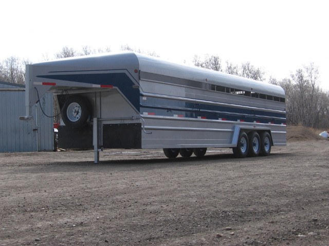 Blue Hills   custom quality livestock trailers  and repairs in Farming Equipment in Brandon - Image 3