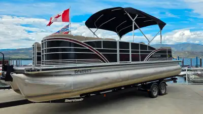 This is a luxurious pontoon boat! The seating layout is made for maxin and relaxin! There are 3 lazy...