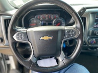 Experience the power and versatility of the 2018 Chevrolet Silverado 1500 LT, designed for drivers w... (image 3)