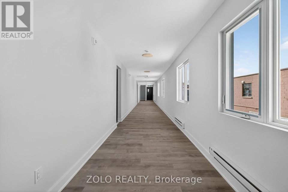 UNIT # 5 - 206 WELLINGTON STREET Chatham-Kent, Ontario 3