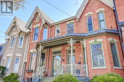 301 SUMACH STREET Toronto (Cabbagetown-South St. James Town), On