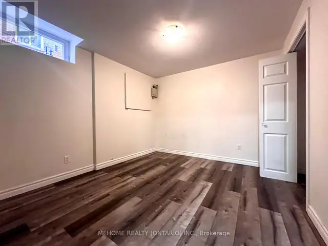 12 MILTON PLACE Vaughan (Maple), Ontario in Long Term Rentals in Markham / York Region - Image 9