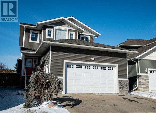 7466 91 Street Grande Prairie, Alberta in Houses for Sale in Grande Prairie