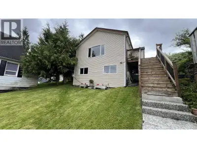 Step into this immaculate home you see large living room with a view of community, you will feel the...