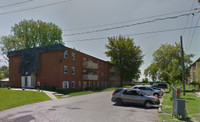 BEAUTIFUL 2 BR APARTMENT IN WALLACEBURG - PERFECT FOR 50+!!!