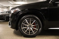 This Mercedes-Benz AMG GLE 63 has a dependable Twin Turbo Gas/Electric V-8 4.0 L/243 engine powering... (image 4)