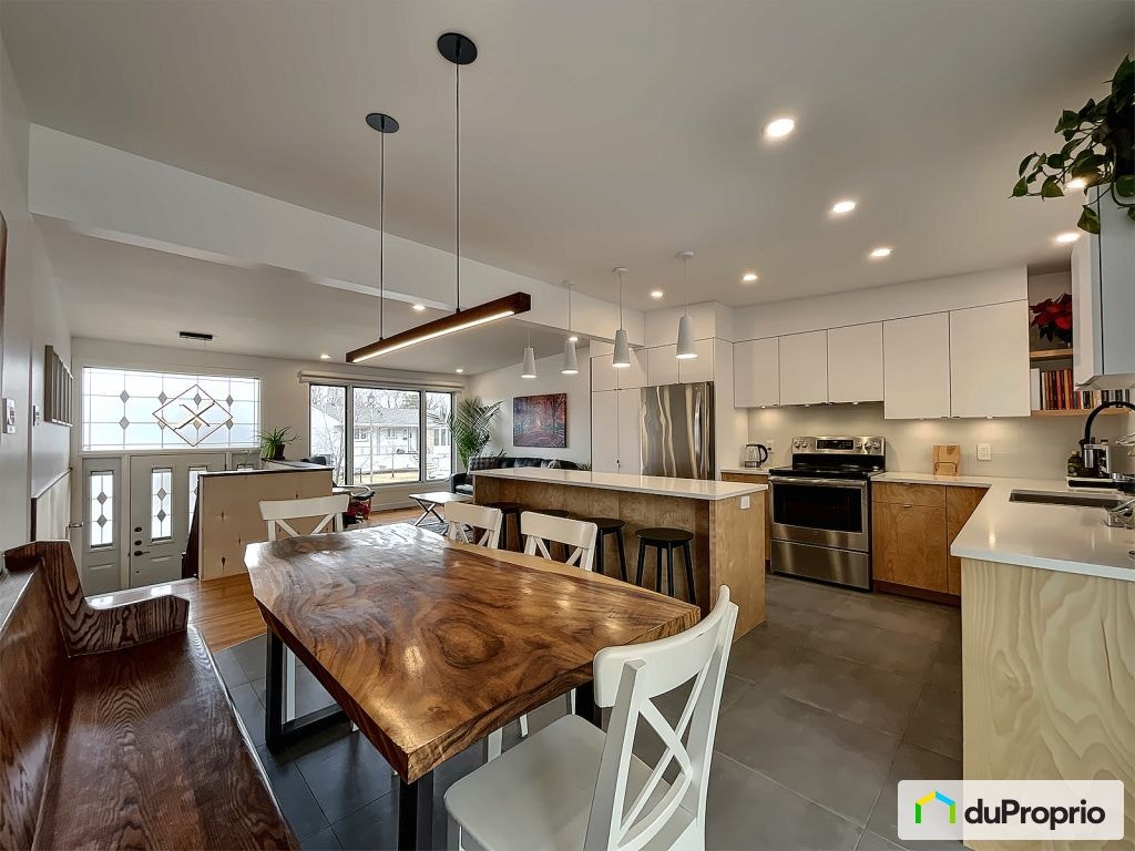 $724,500 - Bungalow in Pointe-Aux-Trembles / East Montreal — photo 3