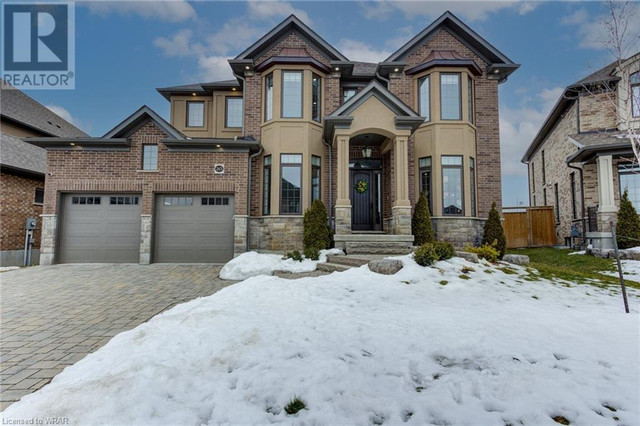 263 CHESTNUT Ridge Waterloo, Ontario in Houses for Sale in Kitchener / Waterloo