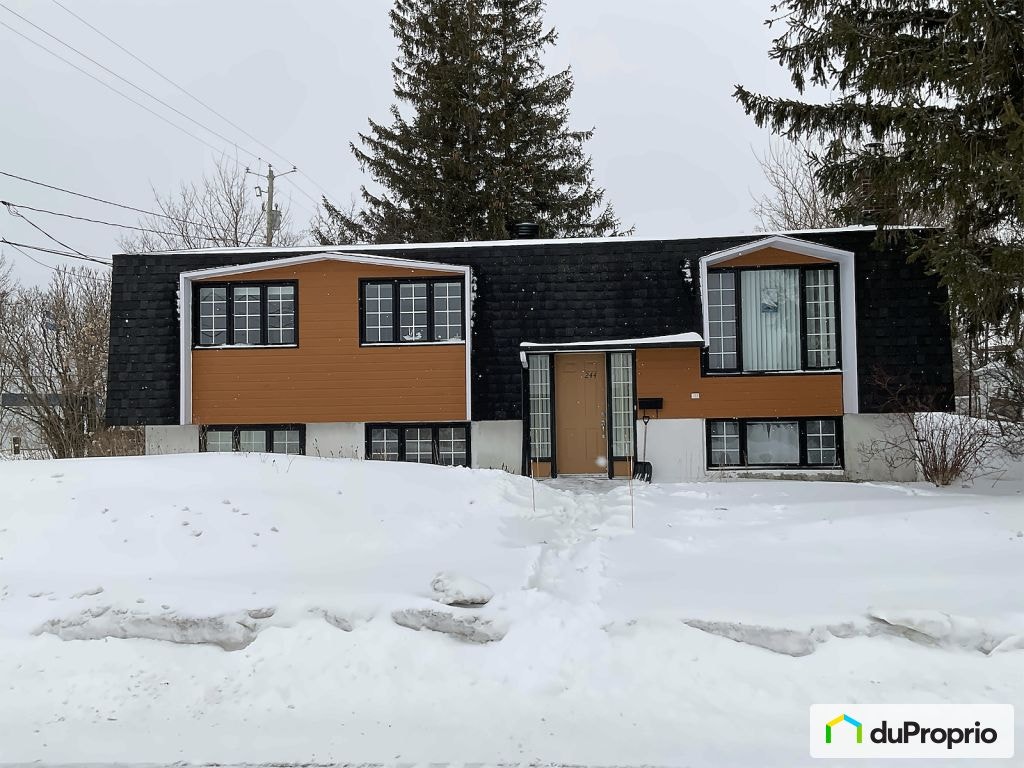$338,000 - Bungalow for sale in Montmagny — photo 1