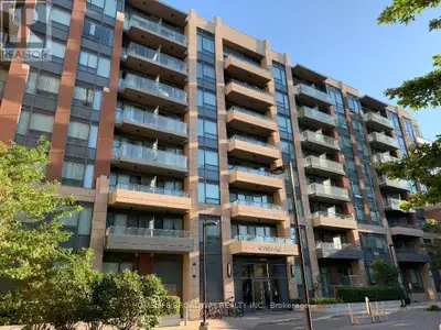 327 - 28 UPTOWN DRIVE Markham (Unionville), Ontario