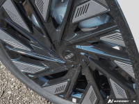 Sunroof, Cooled Seats, Premium Audio, Navigation, Wireless Charging! This 2025 Lincoln Nautilus blen... (image 6)