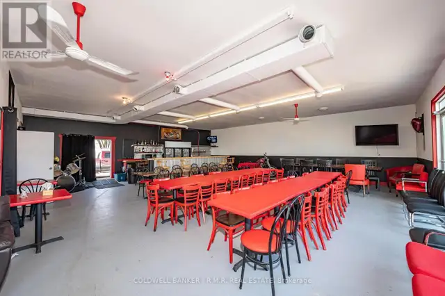 C - 3921 HWY 35 Kawartha Lakes (Fenelon), Ontario in Commercial & Office Space for Sale in Oakville / Halton Region - Image 3