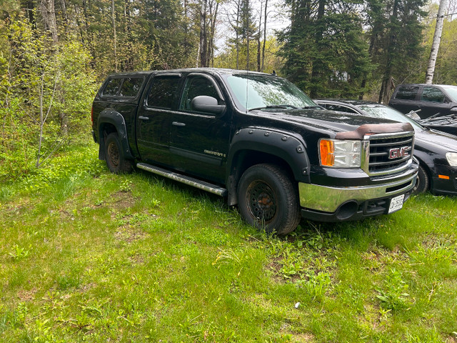 2012 gmc sierra parts truck in Cars & Trucks in Trenton - Image 4