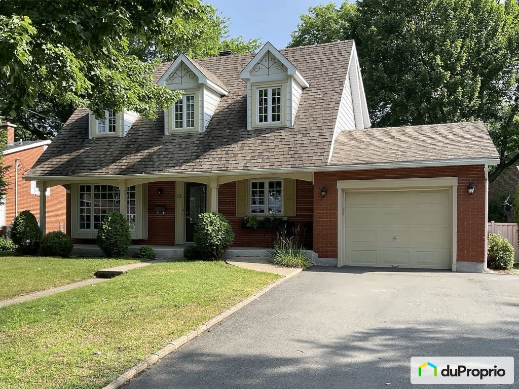 $529,000 - 2 Storey for sale in Sorel-Tracy — photo 1