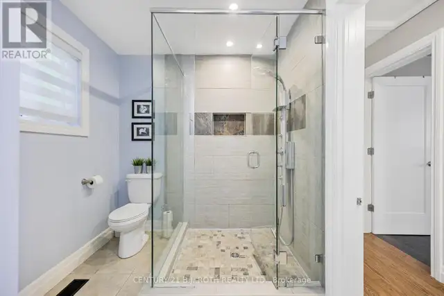 10 ALLEN DRIVE N Wasaga Beach, Ontario in Houses for Sale in Oakville / Halton Region - Image 24