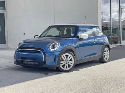 This 2022 Mini Cooper 3 door is packed full of fun! With heated leather seats, a large dual pane sun...
