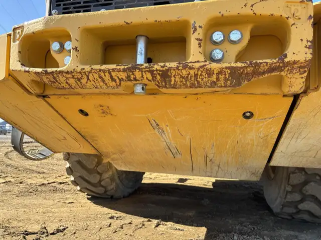 2019 DEERE 544L in Heavy Equipment in Lethbridge - Image 30