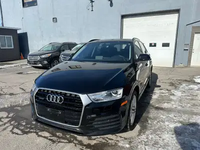 2018 Audi Q3 Découvrez l'Audi Q3 noire 2018 votre prochain partenaire d'aventure ! Cette beauté élég...
