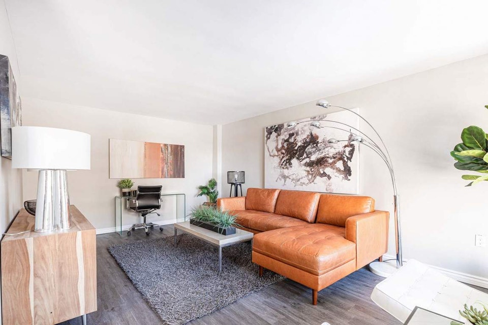 Cozy 1 Bedroom Apartment Steps from Top Amenities & Transit 2