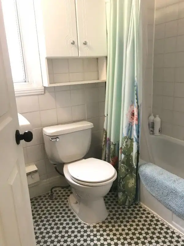 41/2 à louer à Cote-des-neiges, 5 min métros ligne orange in Long Term Rentals in City of Montréal - Image 9