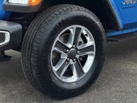 Crowfoot Hyundai, AMVIC Licensed Dealer Why This Is The WRANGLER For YOU: Command-Trac part-time 4-W... (image 5)