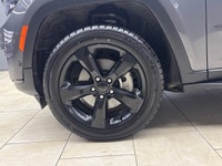 The 2024 Jeep Grand Cherokee L Limited 4x4 in Gray combines impressive capability and advanced featu... (image 7)
