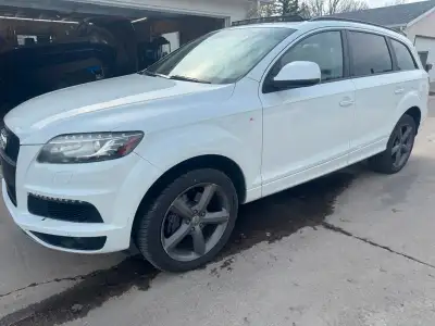 2014 Audi Q7 S Line 3.0T — Clean Title Luxury SUV with power, comfort, and AWD confidence Vancouver...