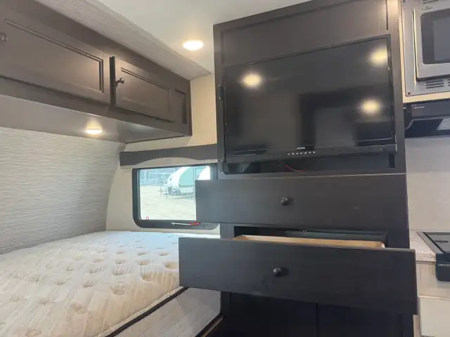 2022 Highland Ridge RANGE LITE 16 FBS in Travel Trailers & Campers in St. Albert - Image 12