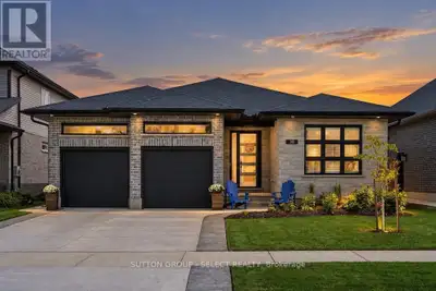 EXECUTIVE BUNGALOW LIVING. EXCEPTIONAL FINISHES. AN ENVIABLE LIFESTYLE. Discover the luxury of beaut...