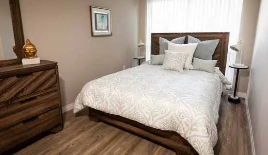 RentRevo - 1 Bedroom Apartment for Rent in Long Term Rentals in London - Image 9