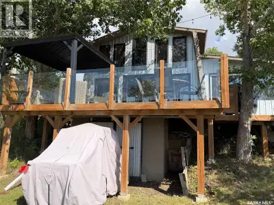 Look no more! If you have been looking for a cabin on Last Mountain lake you may have found it!! Thi...